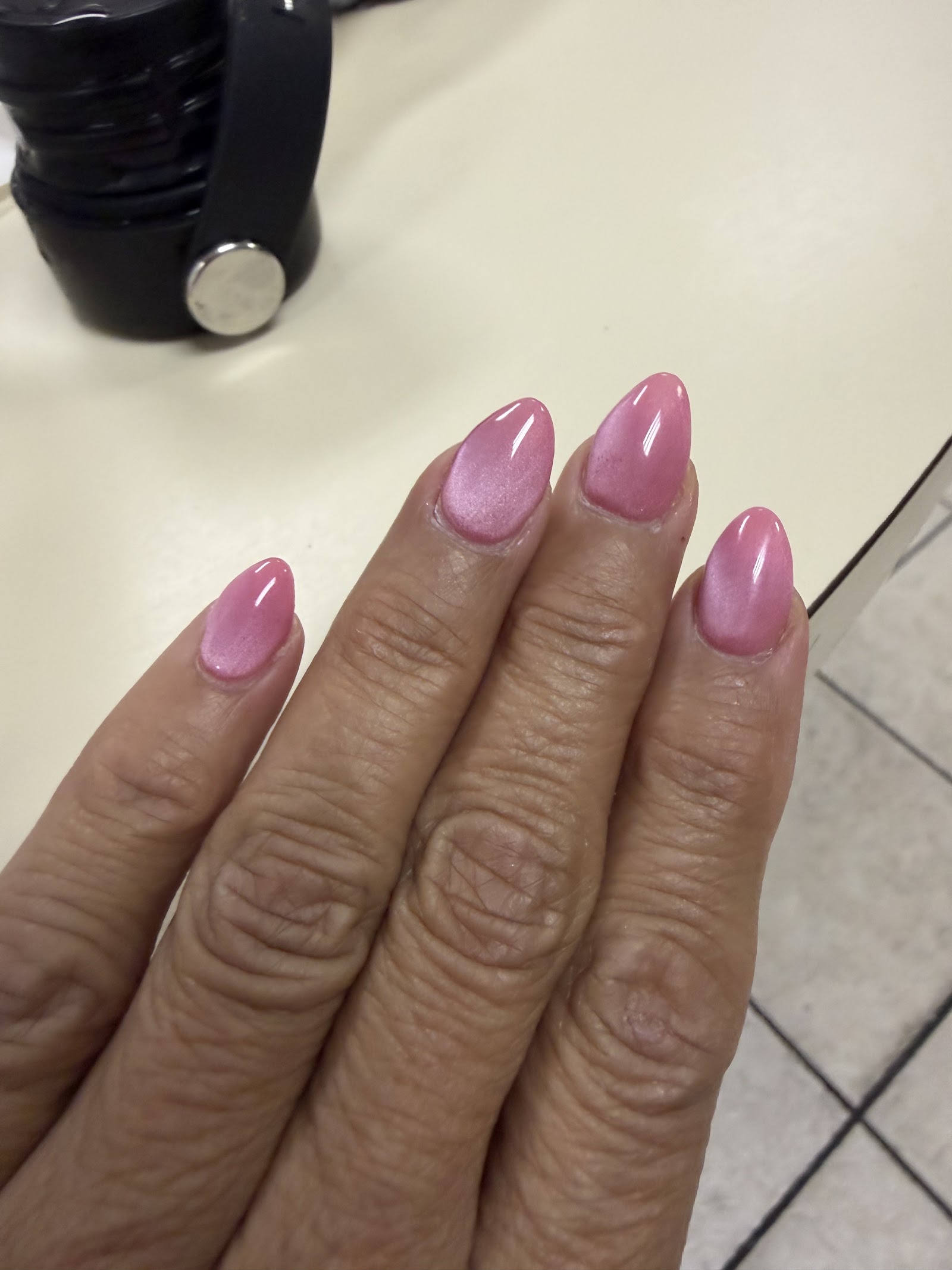 Happy Nails nail photo 4